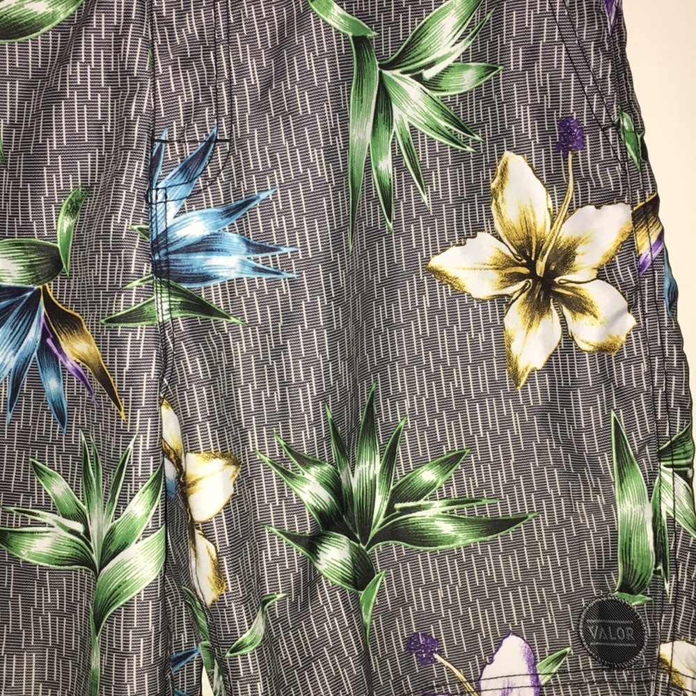 Valor Swimming Shorts - Picture 3 of 4